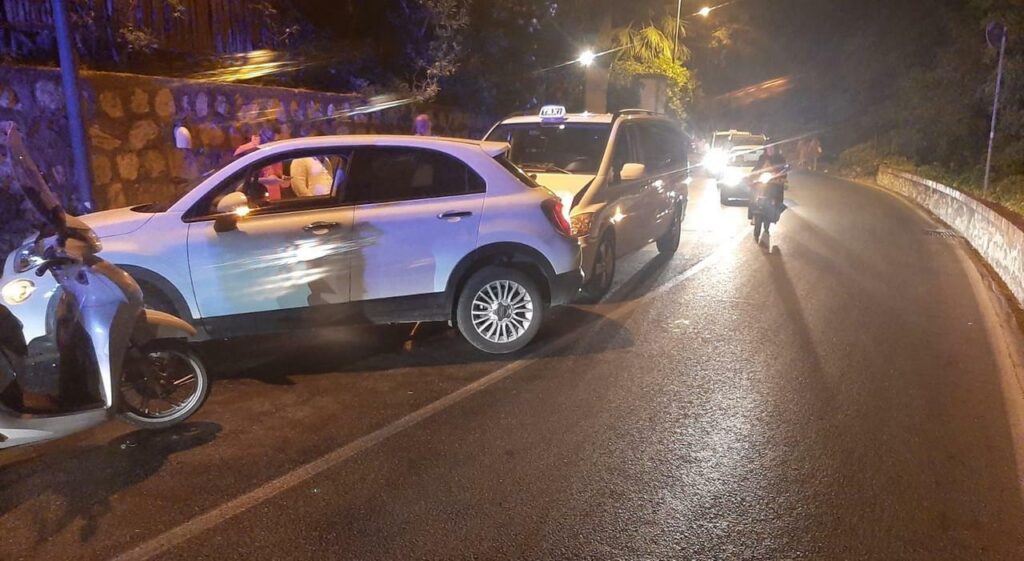 Rc auto, basta truffe alle assicurazioni: «Troppe targhe straniere: più controlli»