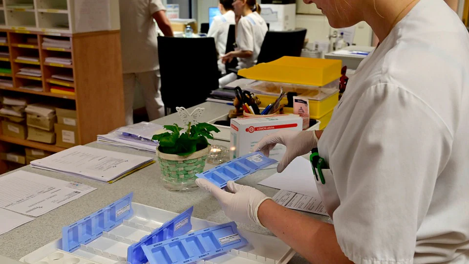 Pflege attraktiver gestalten, Ärzte entlasten: Pflegekräfte erhalten erweiterte Befugnisse