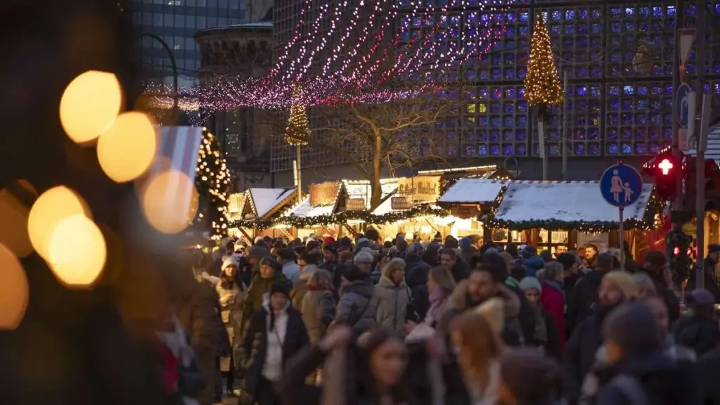 Der 10-Euro-Schock: Kunde wiegt Weihnachtsmandeln nach und enthüllt das „stinksauere“ Geheimnis der Märkte