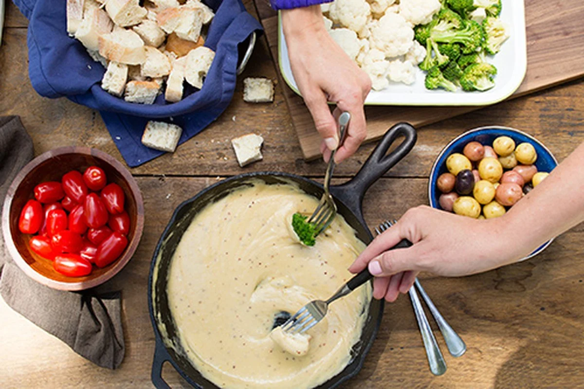 Die 3 einfachsten Toppings, die jedes Raclette-Pfännchen in 5 Minuten auf ein neues Level heben - image 2