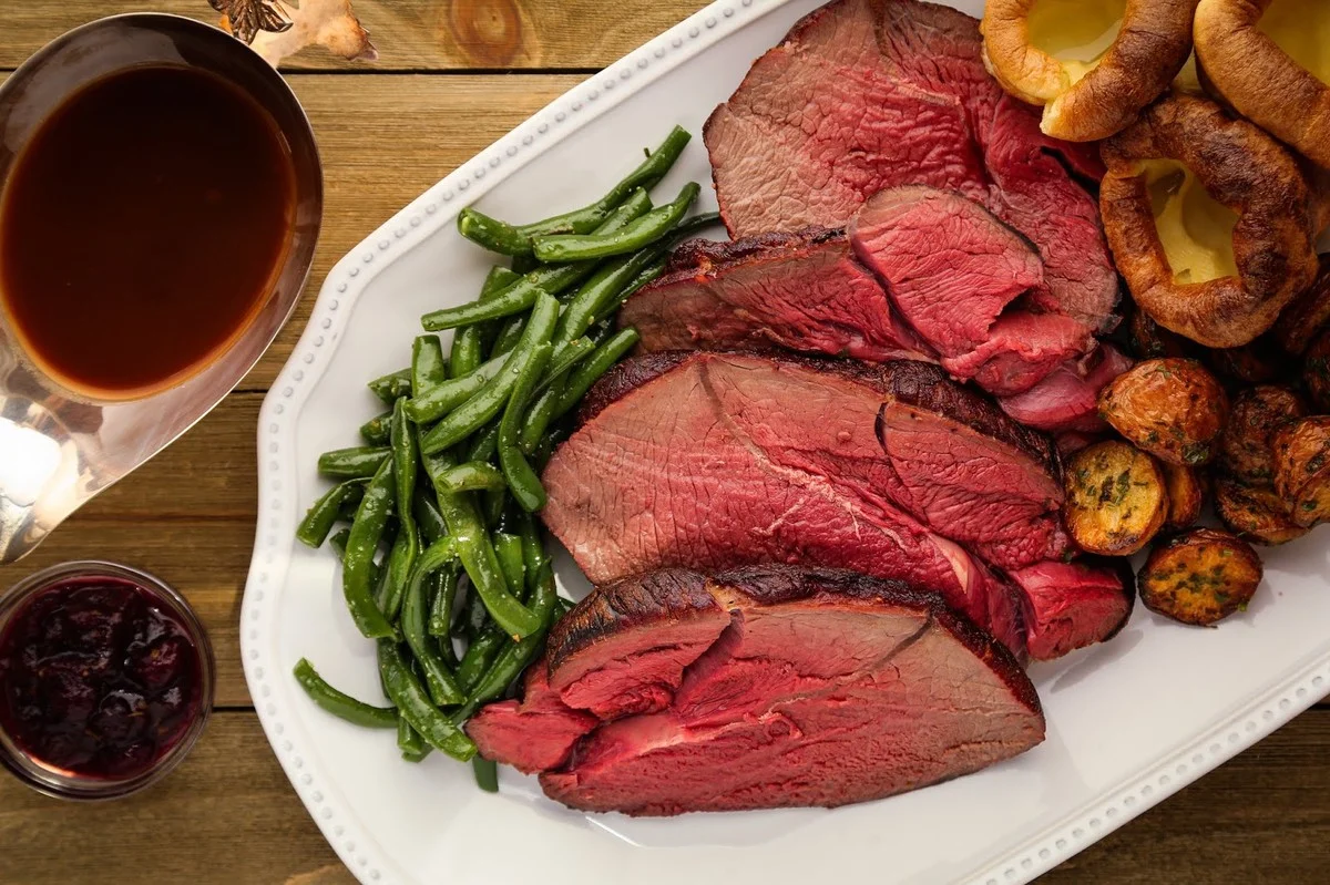 Drei Tipps von Spitzenköchen: So wird Rehkeule im Ofen butterzart und saftig - image 1