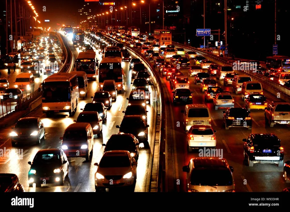 Warum unser Weihnachten auf der Autobahn beginnt: Die 7 kritischsten Tage der Stauwelle - image 1