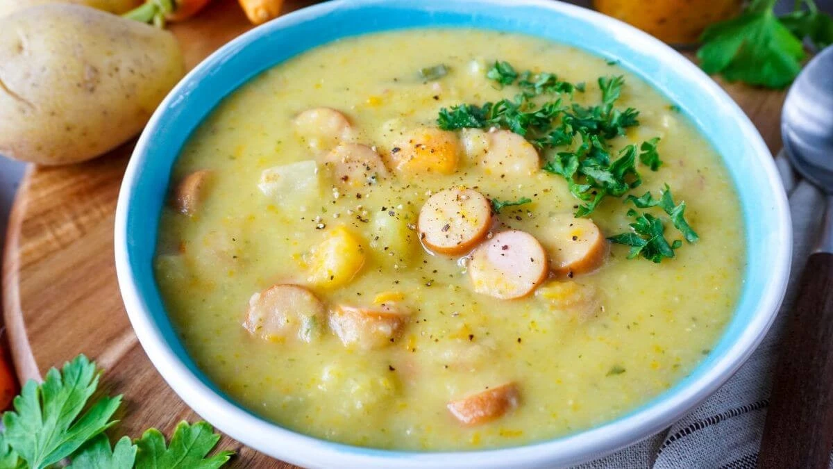 Das Geheimnis der perfekten Kartoffelcremesuppe: Ein Sternekoch-Tipp für jedermann - image 2