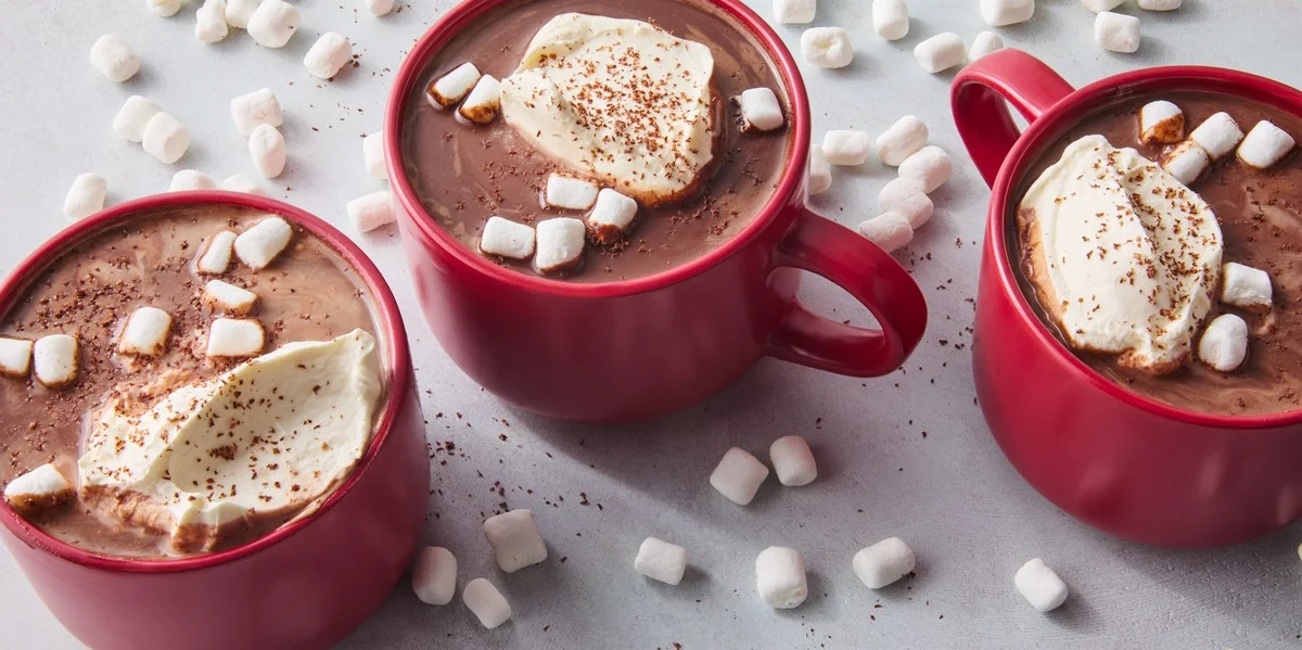 „Erdnussbutter oder Pfefferminze?“ Drei Rezepte, die Ihre heiße Schokolade von „nett“ zu „legendär“ katapultieren - image 1
