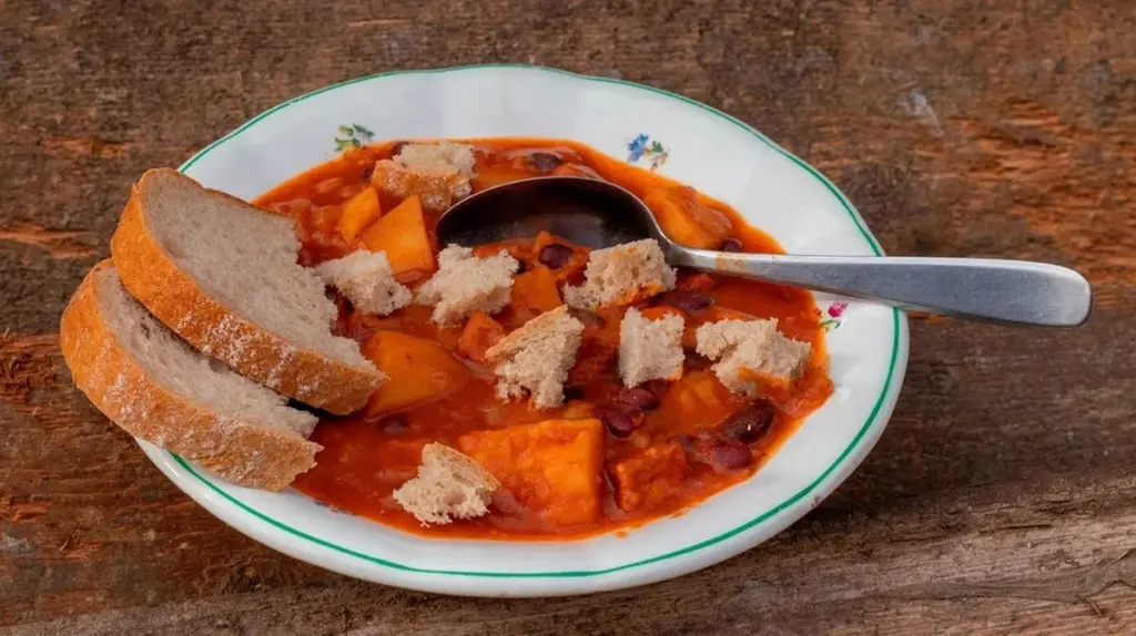 Kartoffeleintopf wie Gulasch: Sternekoch Alexander Herrmann verrät sein Geheimnis für deftigen Geschmack