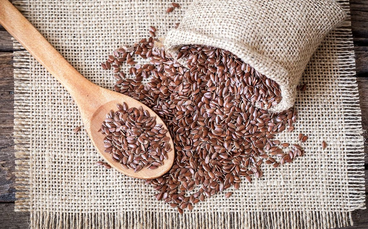 Leinsamen: Ganz oder geschrotet? Das verrät die Expertin über die optimale Zubereitung - image 1