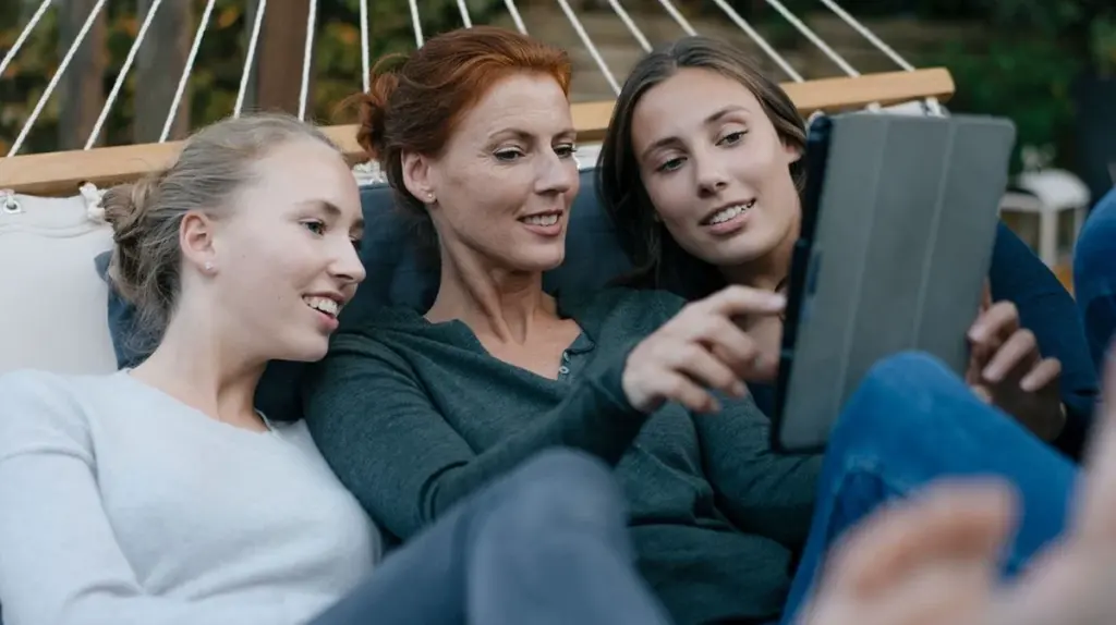 Warum 4 Euro mehr Kindergeld 2026 für viele Familien in Österreich entscheidend sind