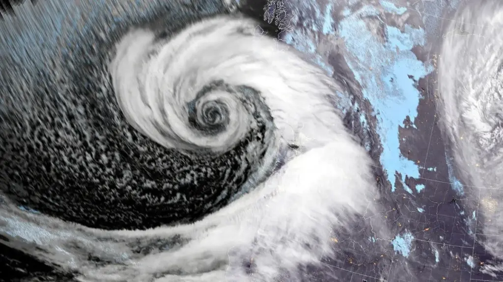 Wie ein unscheinbares Wetterphänomen Bayern bedrohen könnte: Die verborgene Gefahr hinter "Bombogenese"
