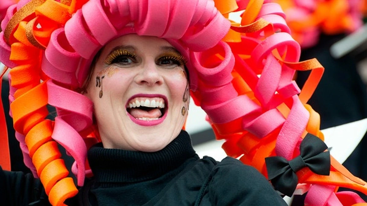 Altweiberfasching: Wann ist der verrückte Donnerstag und seine geheimnisvolle Herkunft - image 1