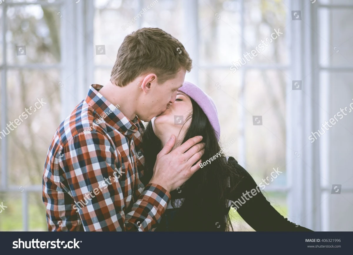 Autohaus-Liebe: Wie ein Automechaniker und seine Kundin im Wartebereich den Jackpot knackten - image 2