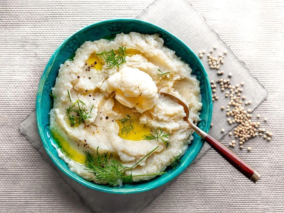 Blumenkohlpüree mit Kapern: Ein einfaches Gericht, das Profis neidisch macht - image 1