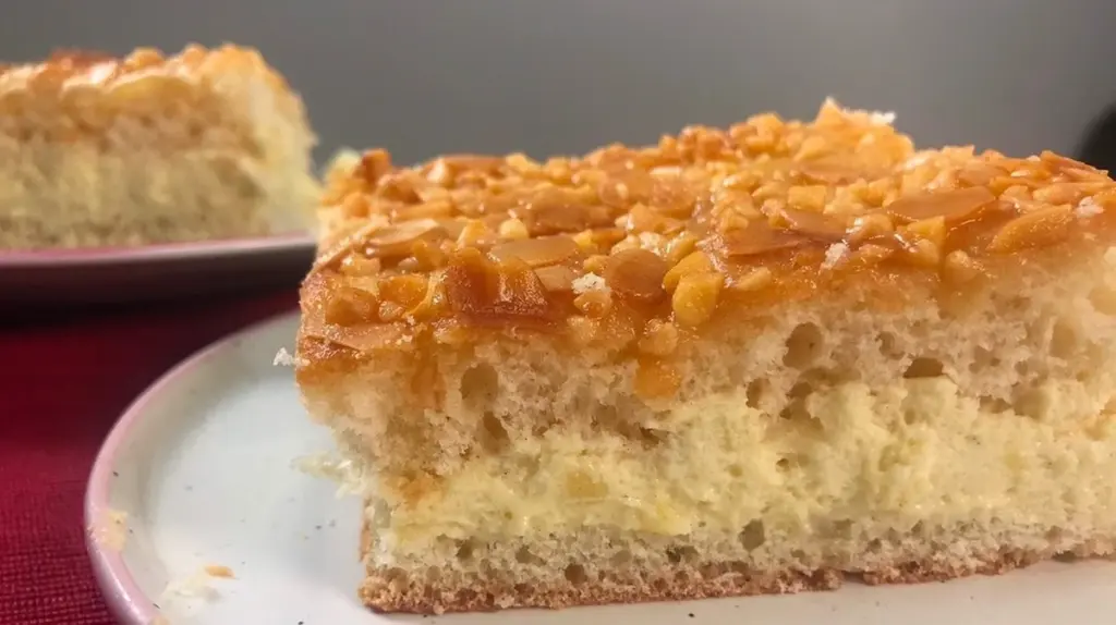 Der Bienenstich-Trick: Genialer Hefekuchen, der süchtig macht