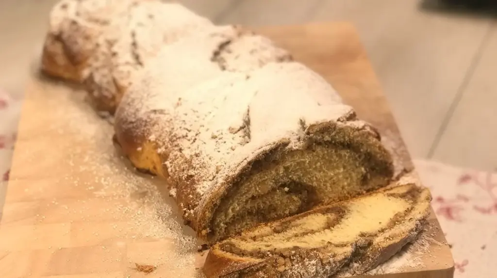 So flechten Sie den perfekten Nusszopf: Ein Rezept, das garantiert gelingt