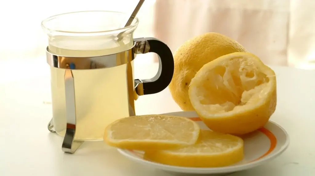 Warum Ihre heiße Zitrone ihre Heilkraft verliert – und wie Sie es verhindern