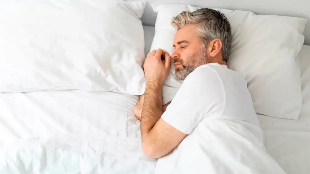 Warum Ihr Körper beim Einschlafen zuckt: Der überraschende Grund