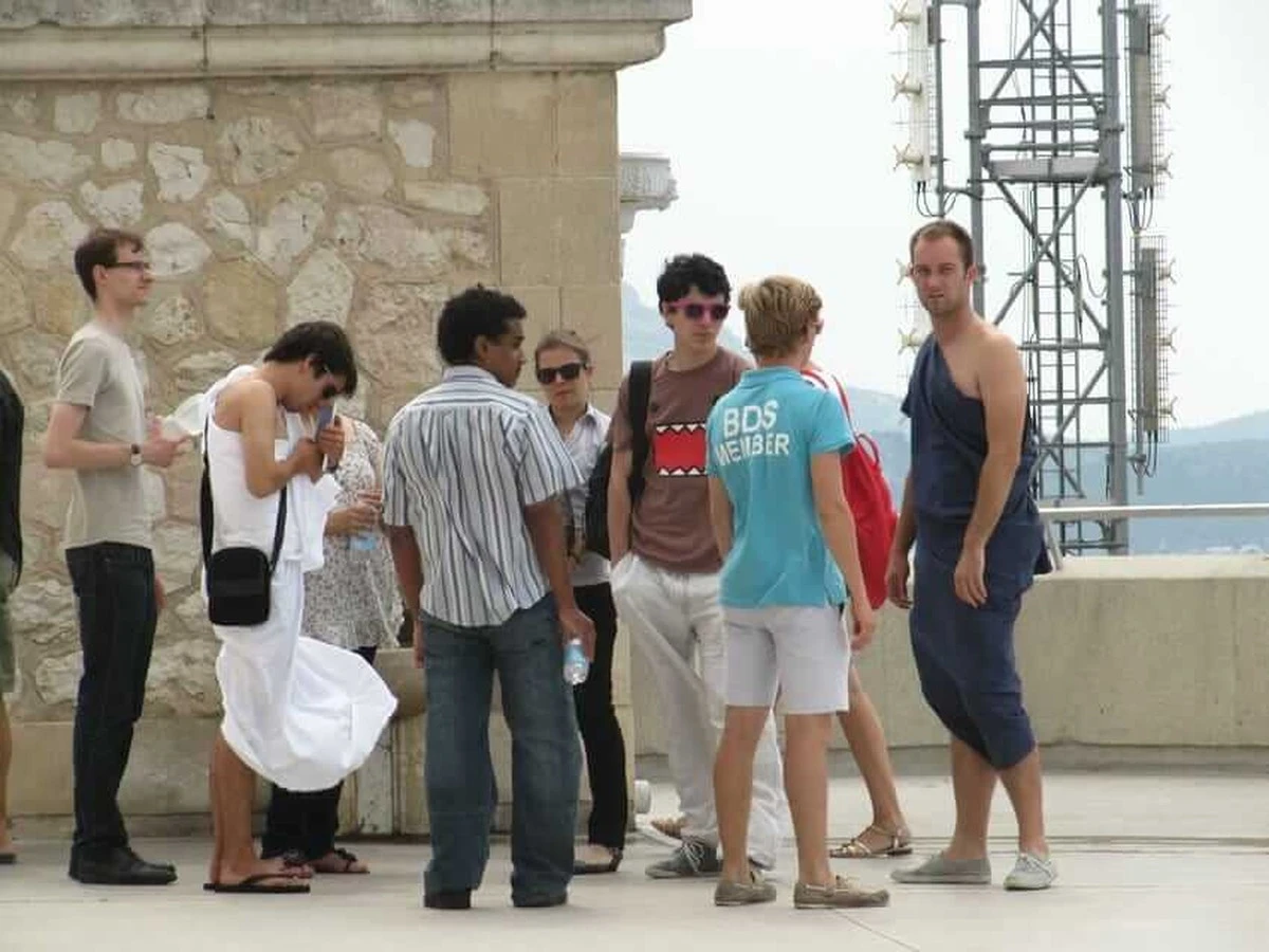 Warum Sie sich für andere schämen müssen – und das ist gut so! - image 1