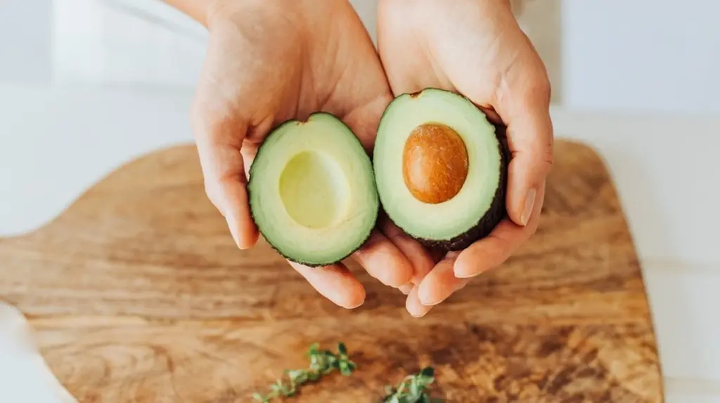 Avocado innen braun: 3 Anzeichen, dass sie noch essbar ist (und wann weg damit)